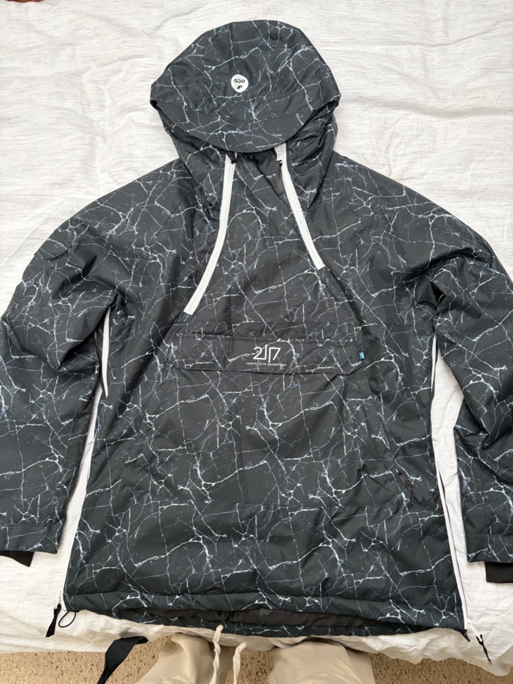 2117 Black Marble Ski Anorak size L